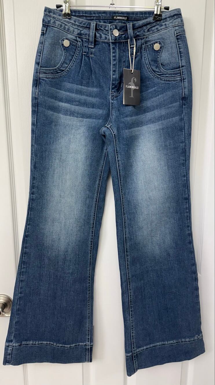 Flamingals straight Flare Jeans NWT S 90s vintage style slant pocket high rise
